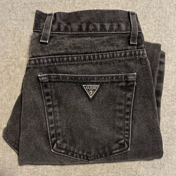 Vintage Guess Classic Fit Narrow Leg Jeans – 30 - Picture 4 of 4